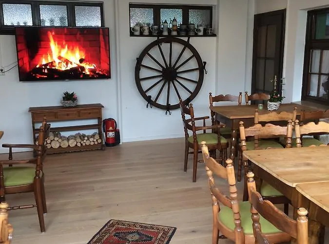 Haus Muehlbach Otel 3*